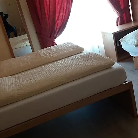 La Tea 3*